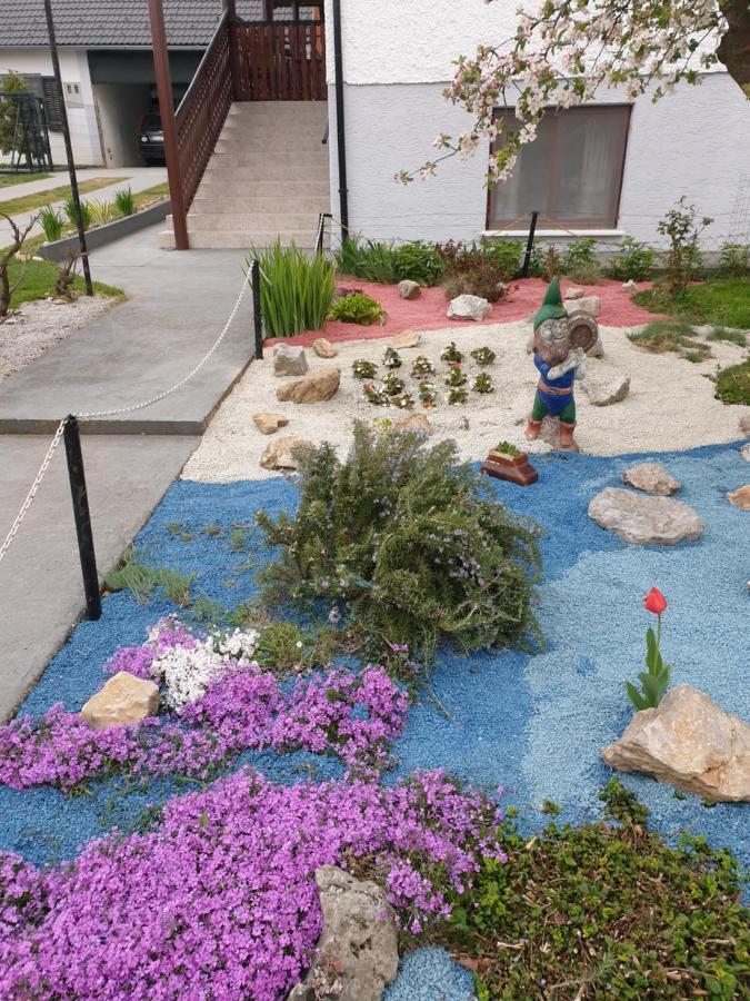 Holiday Home Baotic Velika Mlaka Eksteriør billede